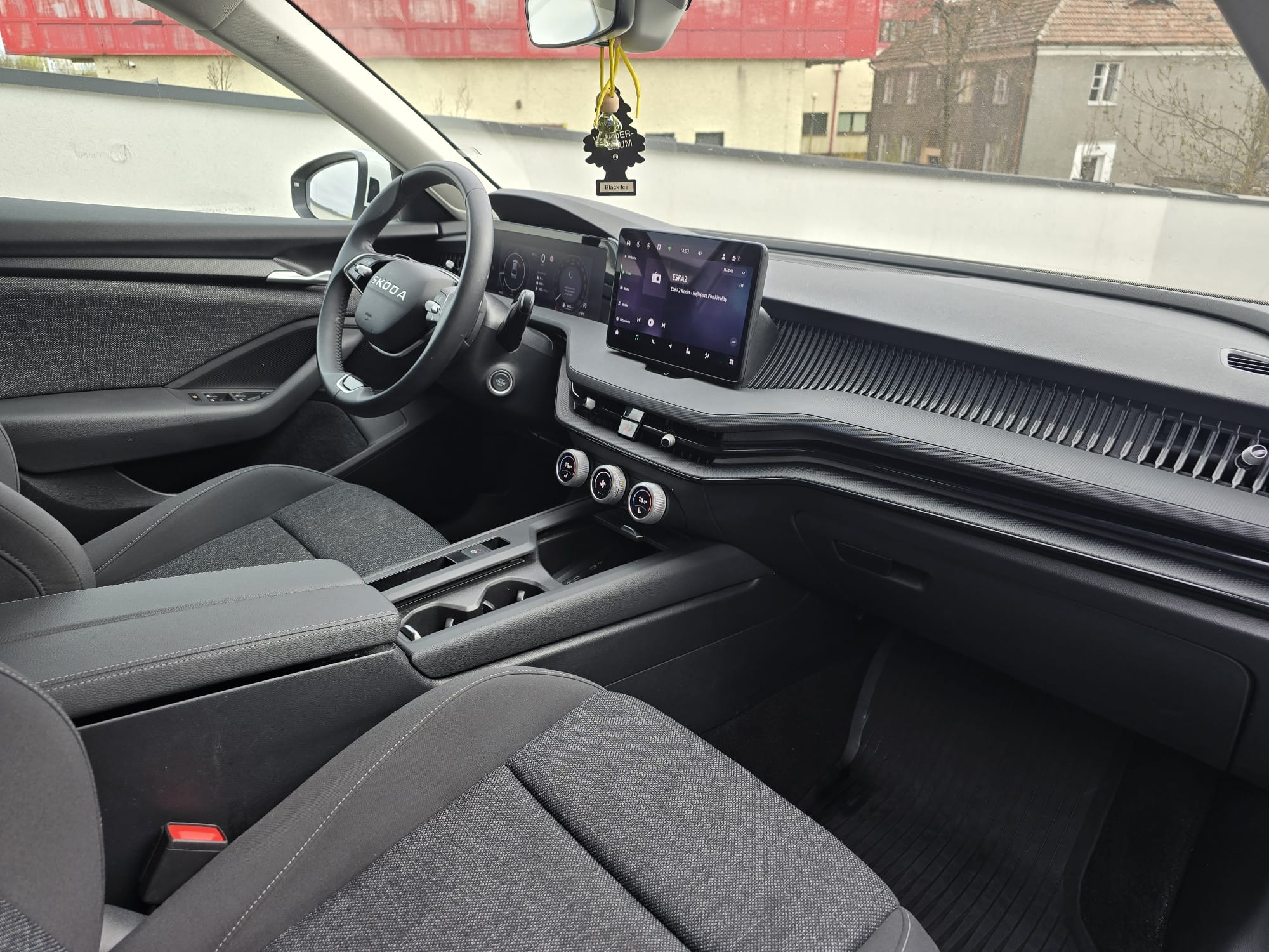 WhatsApp Image 2026-04-16 at 14.17.45 (10)