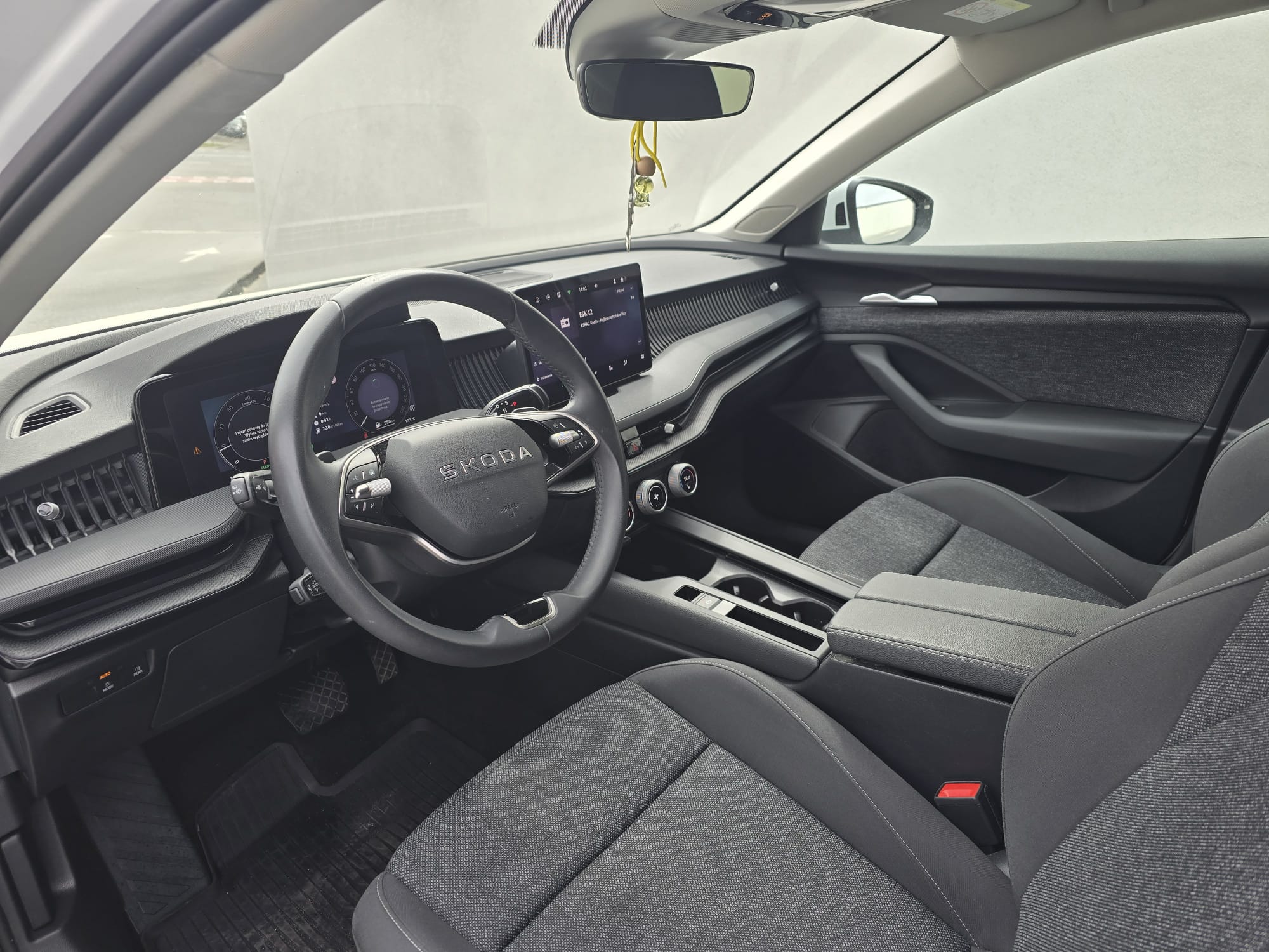 WhatsApp Image 2026-04-16 at 14.17.45 (2)